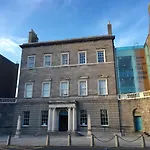 Centre Georgian