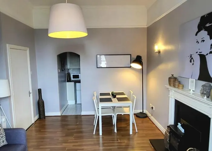 Centre Georgian 公寓 *