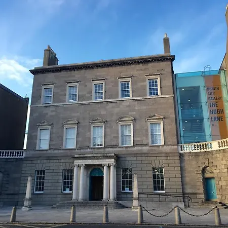 Centre Georgian